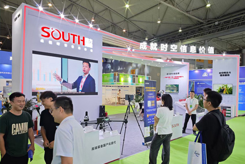 武漢司邁特展示工程公司助力南方測(cè)繪中國(guó)國(guó)際北斗規(guī)?；瘧?yīng)用博覽會(huì)